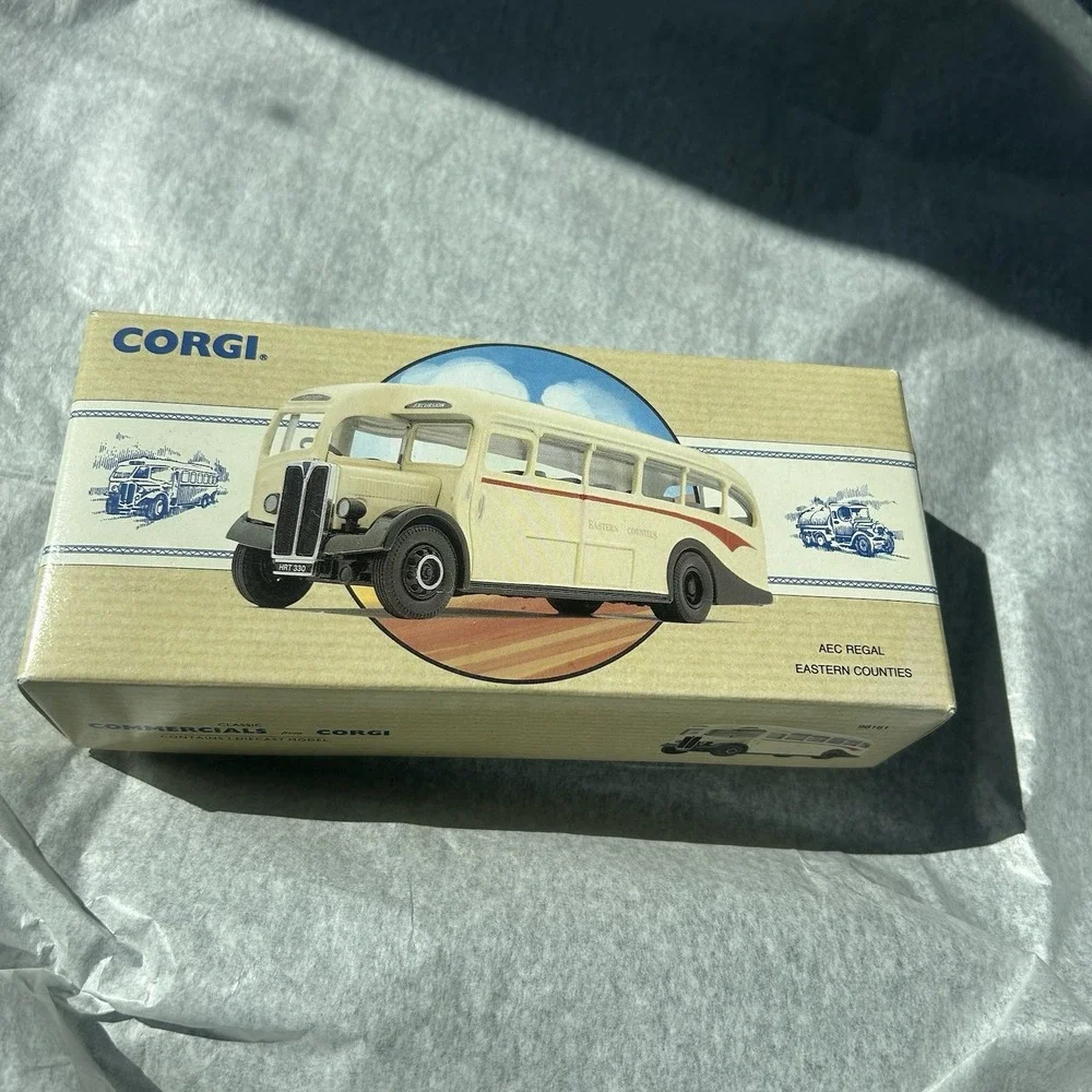 CORGI CLASSIC #98161 AEC REGAL EASTERN COUNTIES BUS 1:50 SCALE #1316